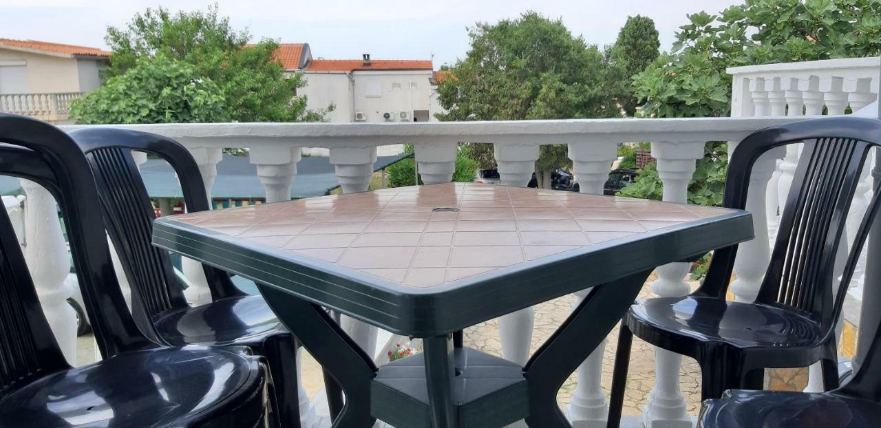Apartments Max Вир Экстерьер фото